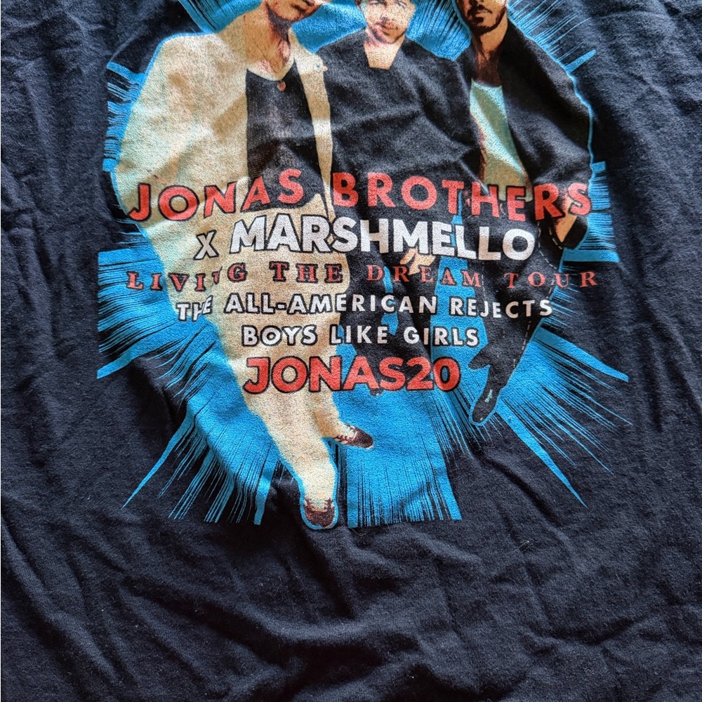 Gildan Black Jonas Brothers Tour Graphic Tee